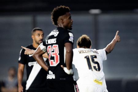 Santos teve segundo tempo arrasador e goleou o Vasco em São Januário