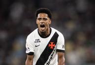 Decisivo, Brenner vibra com classificação: 'Estou devendo à torcida do Vasco'