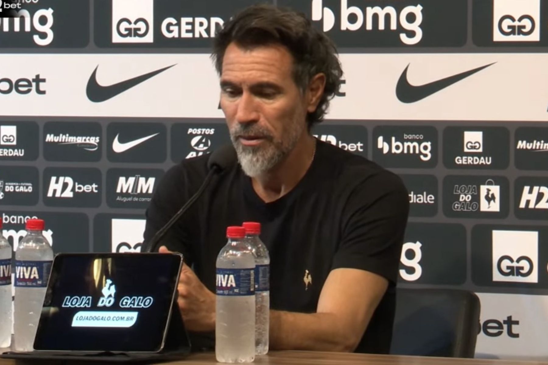 Domínguez destaca poder de reação do Atlético e elogia titular: 'Grande jogador'