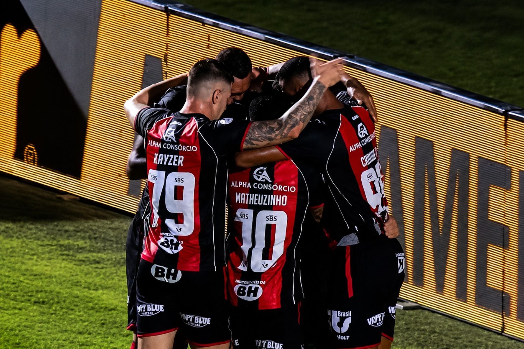 Vitória garante premiação milionária com classificação na Copa do Brasil