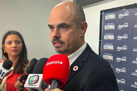 Mateus Simões em entrevista