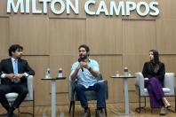 Gabriel declara que Simões pediu que ele desistisse da campanha para ser seu vice