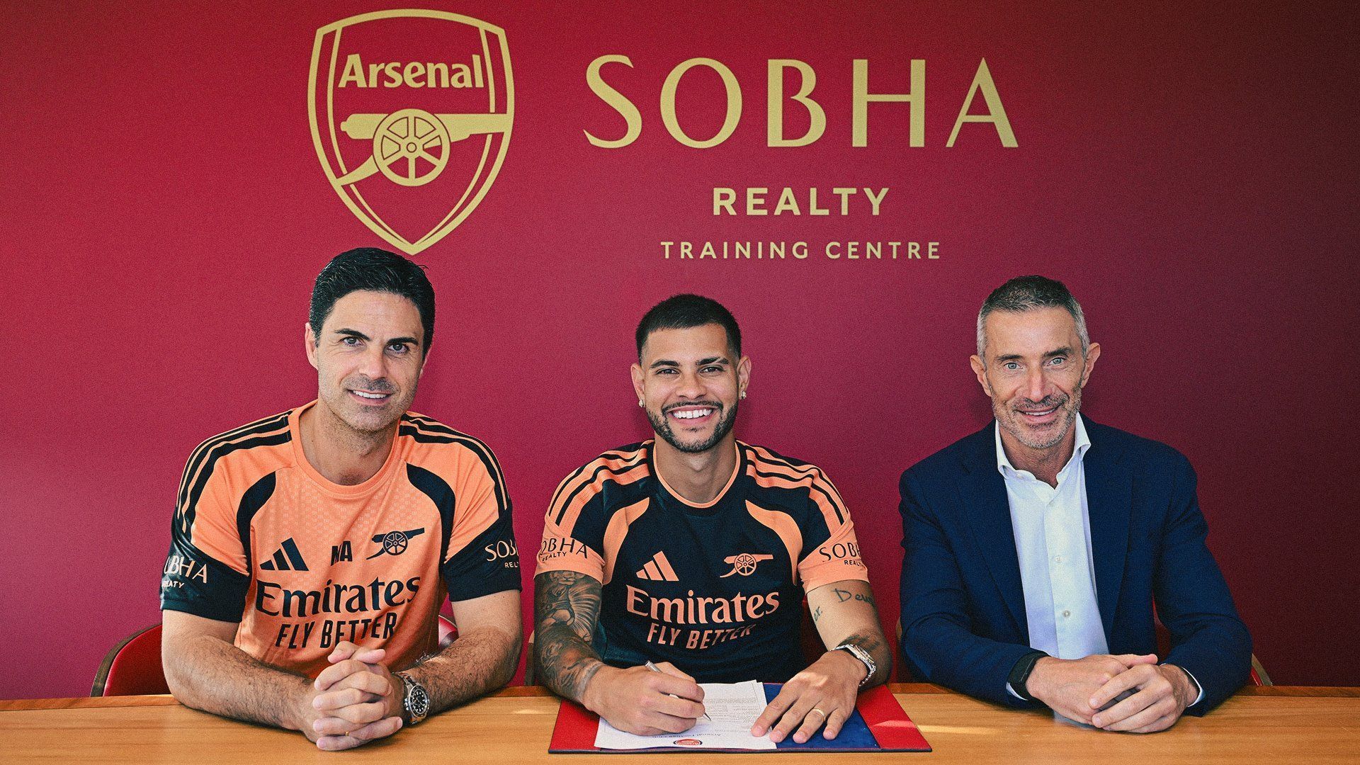 Arsenal anuncia contratação de volante da Seleção Brasileira por mais de R$ 500 milhões