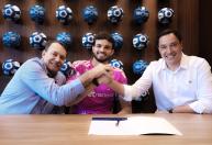 Cruzeiro oficializa renovação de contrato de Otávio: 'Paredão'