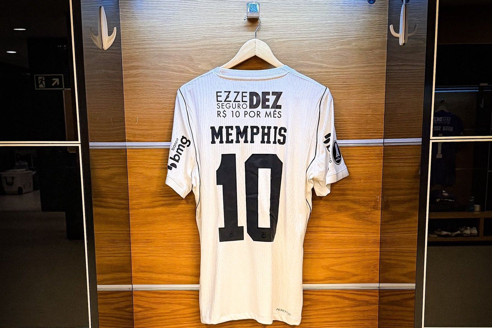 Memphis joga? As escalações de Corinthians x Rosario Central na Libertadores