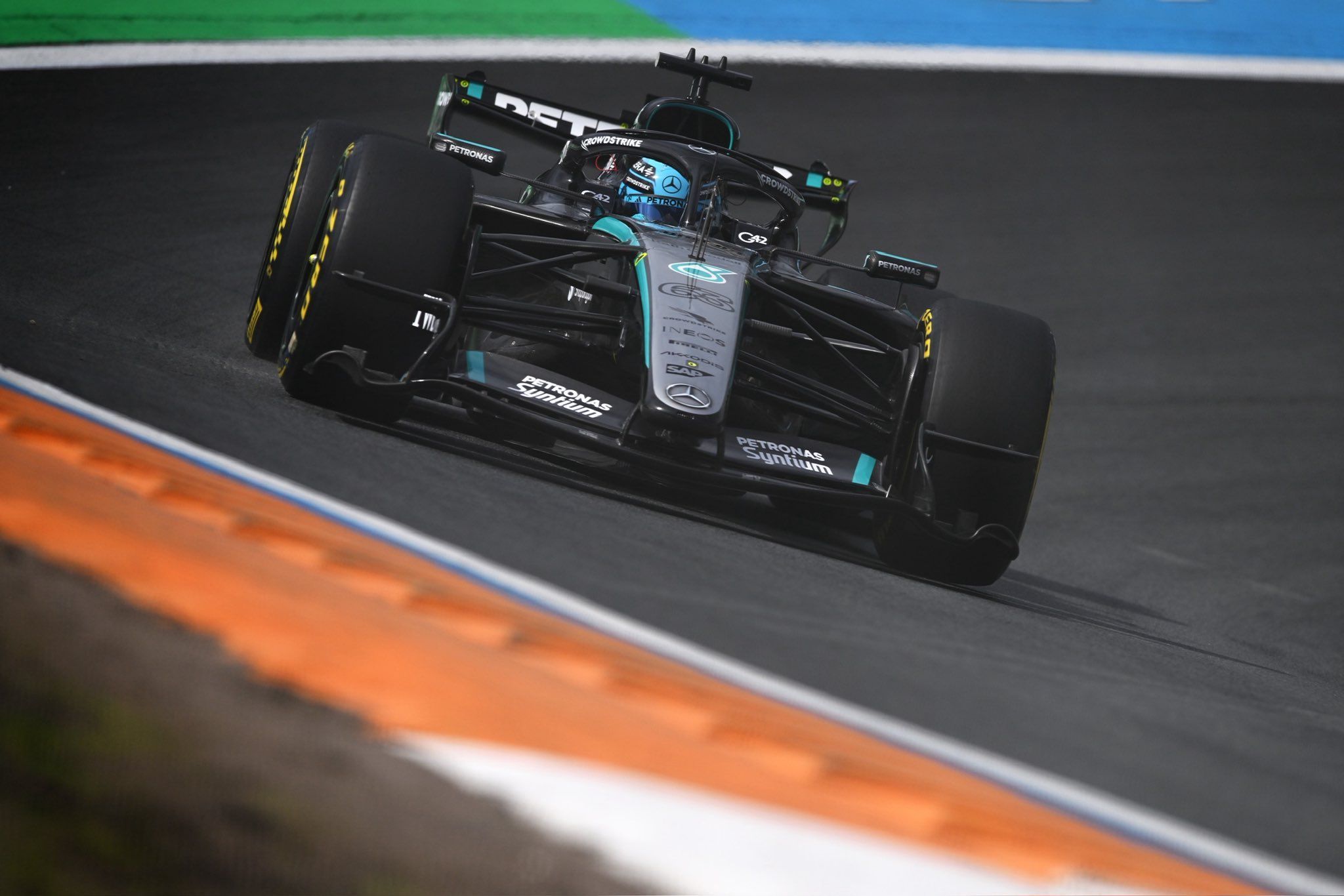 George Russell crava a pole para a corrida sprint do GP da Holanda de Fórmula 1