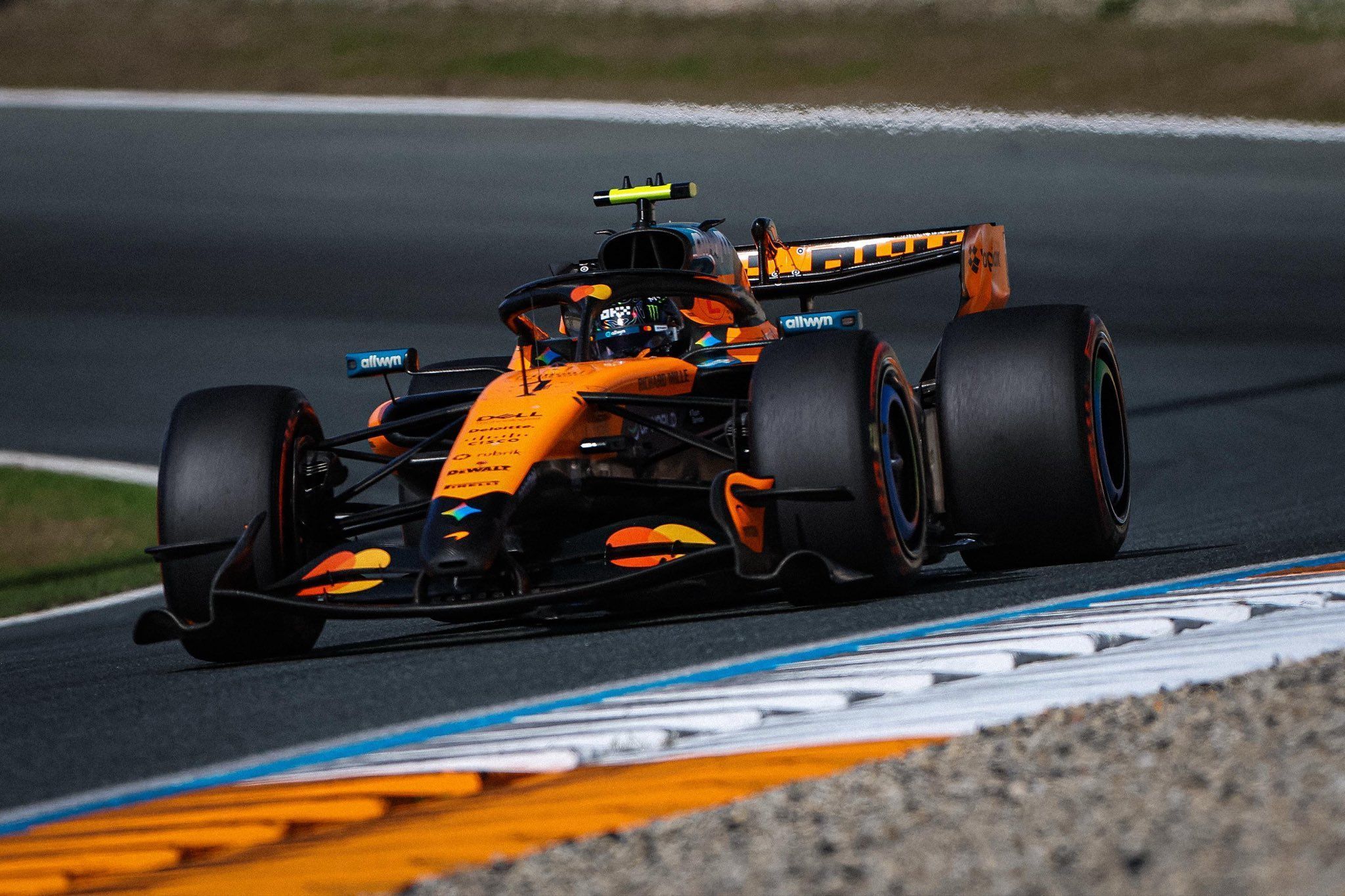 Norris desbanca Russell e Antonelli e crava pole para o GP da Holanda de F1