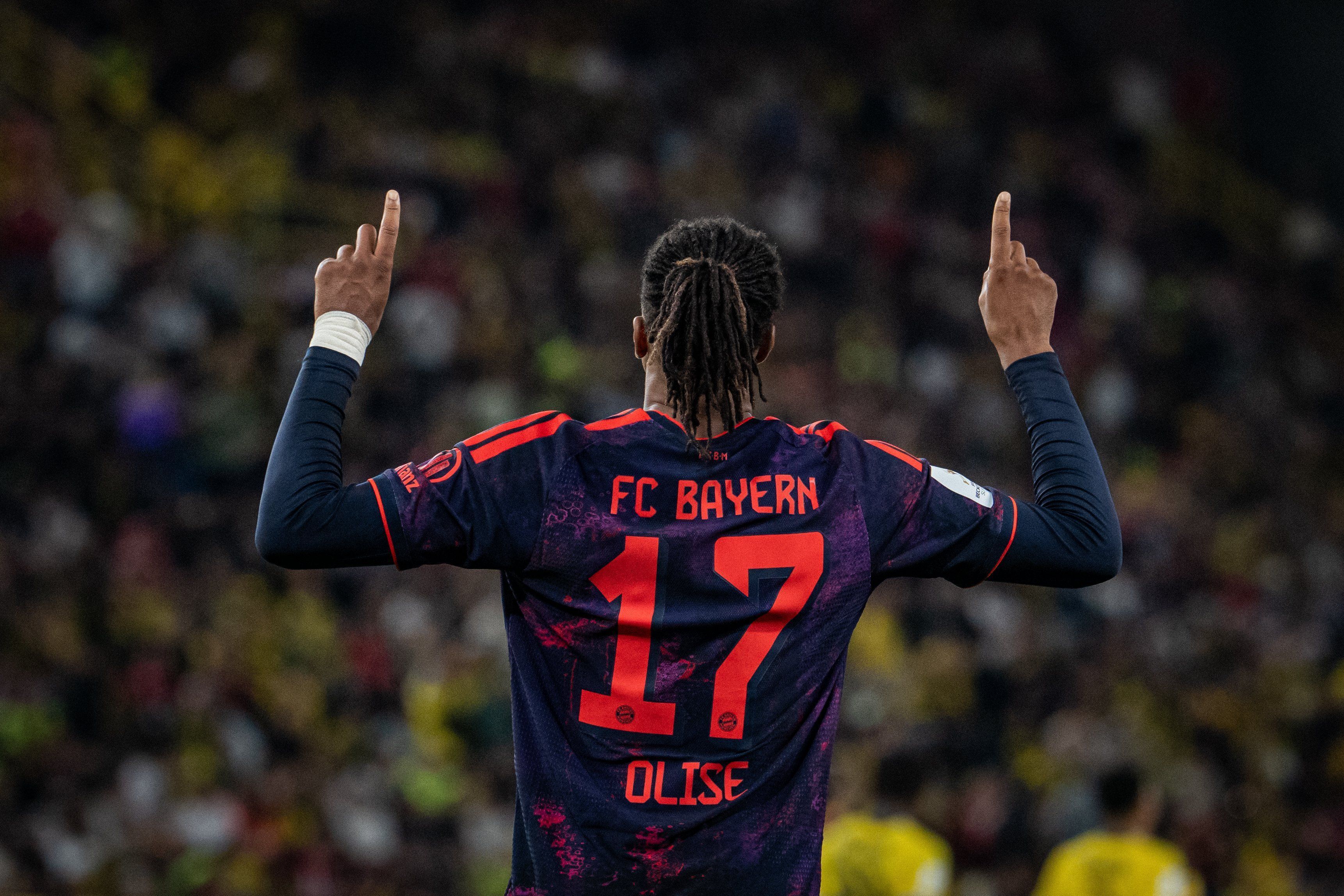 Bayern vence Borussia Dortmund e inicia temporada com título da Supercopa da Alemanha