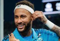 Provocação? Neymar explica faixa e abre o jogo sobre relação com Memphis