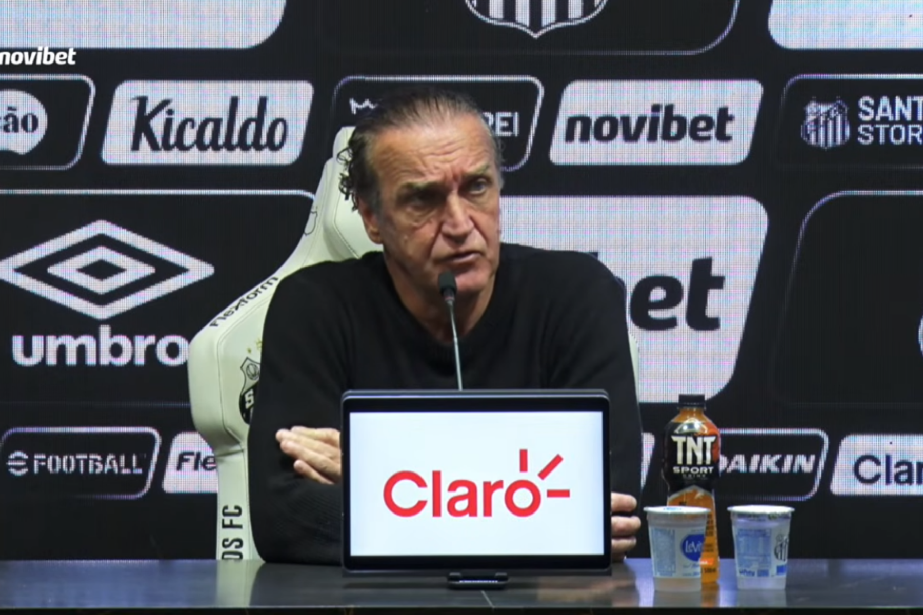 Cuca reage à marca expressiva de Gabigol pelo Santos: 'Estava incomodando'