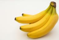 Não é na geladeira, nem na fruteira: o melhor jeito de guardar as bananas