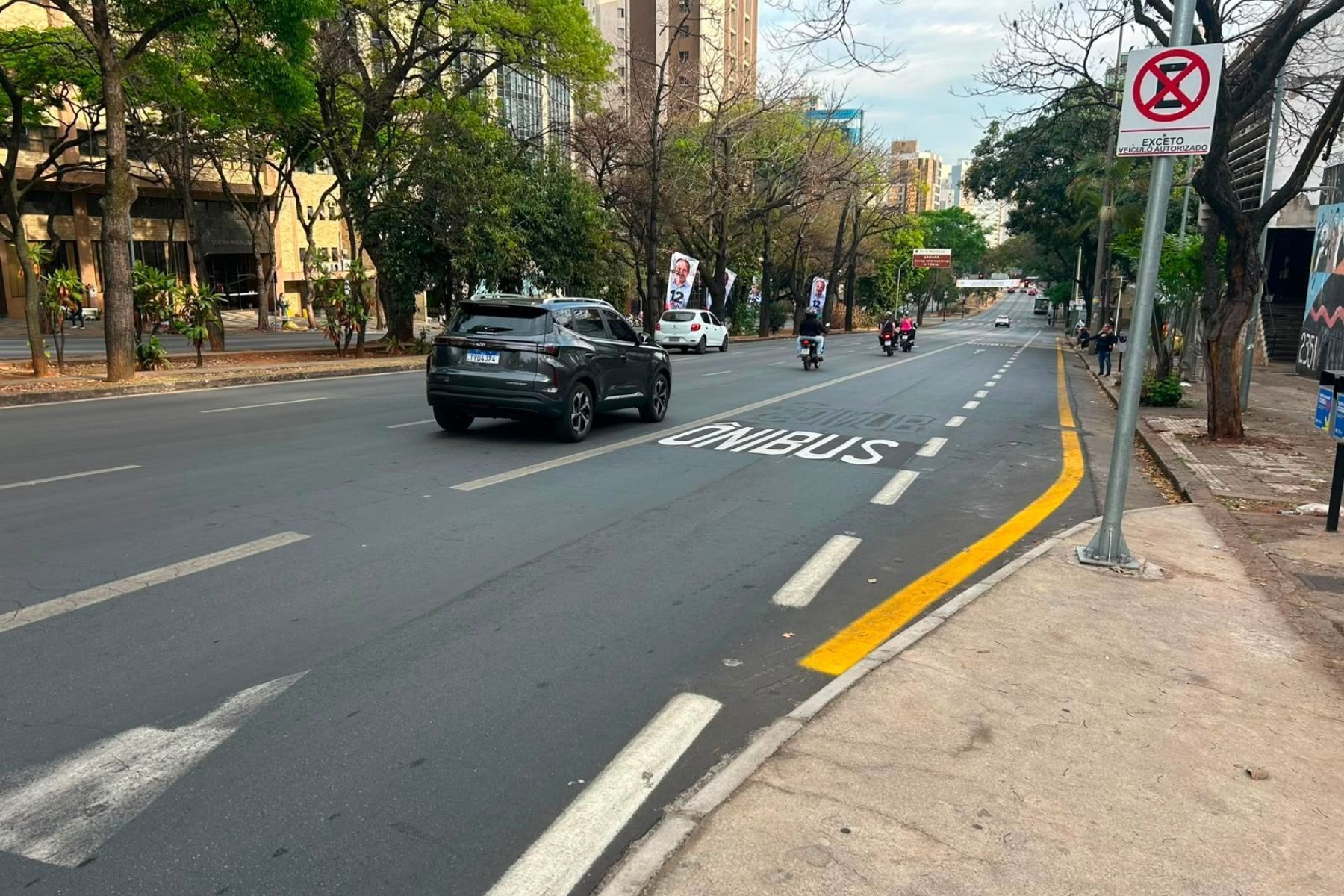 Avenida Afonso Pena, em BH, ganha nova faixa exclusiva para ônibus; saiba onde fica
