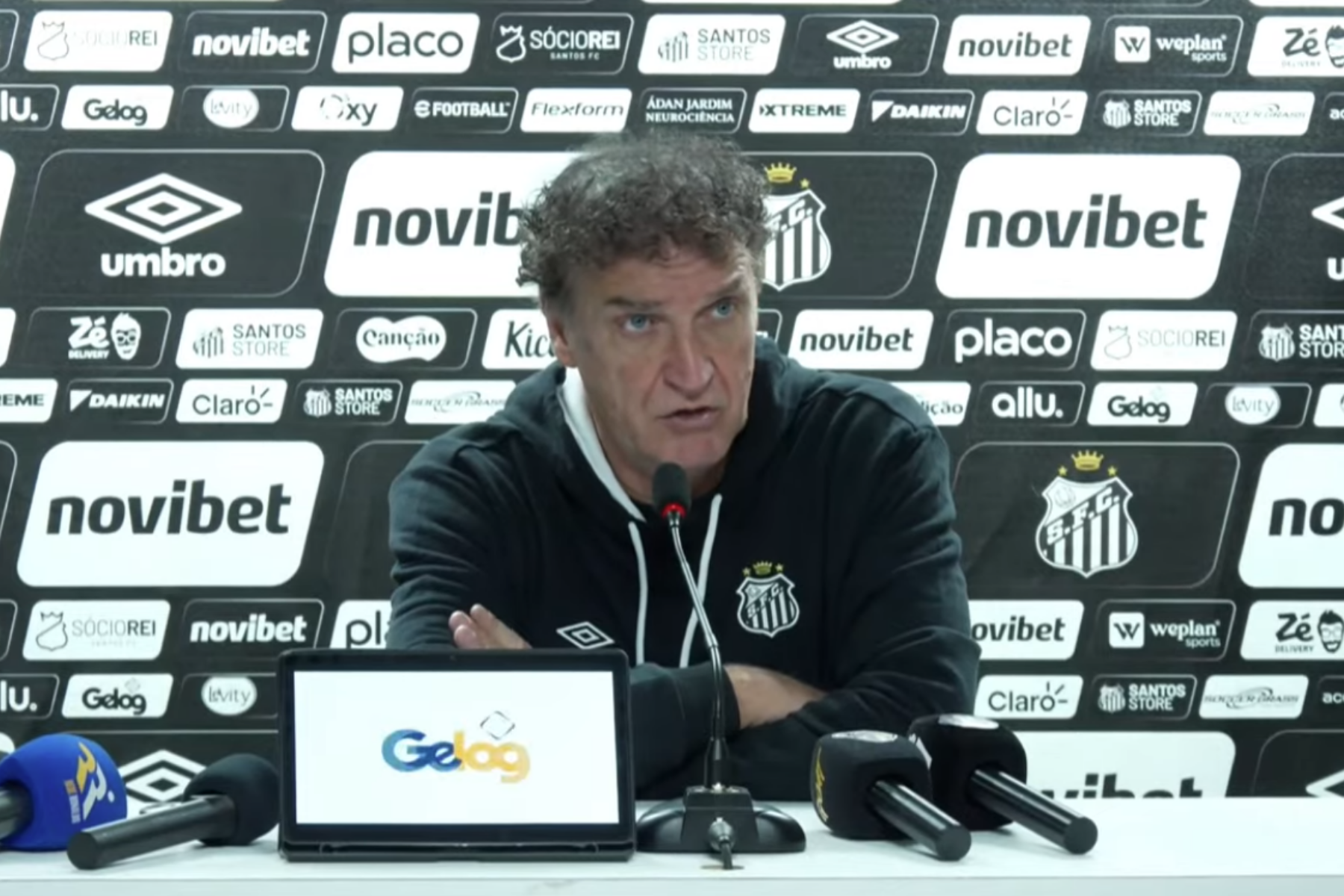 Técnico do Santos, Cuca aponta maior responsável por goleada para o Palmeiras