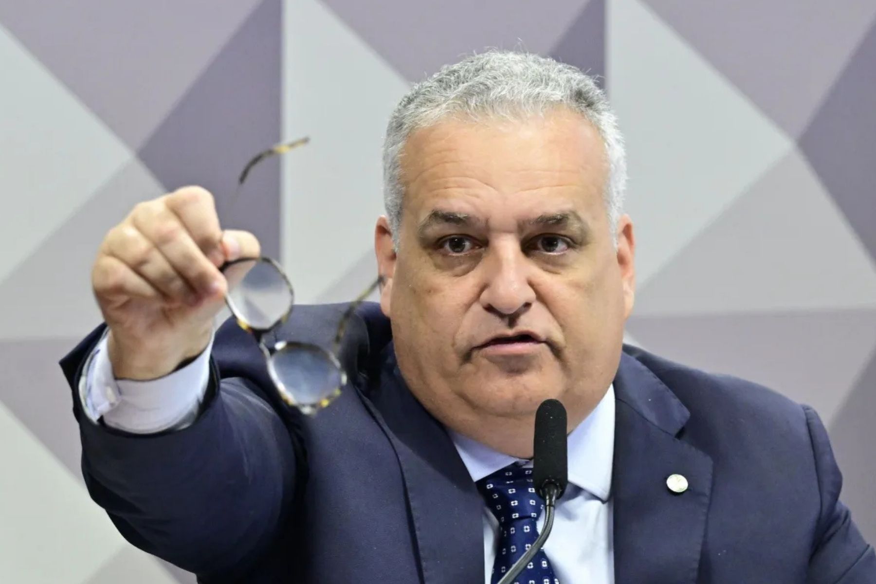 Gaspar como vice de Flávio Bolsonaro: frustração e controvérsias