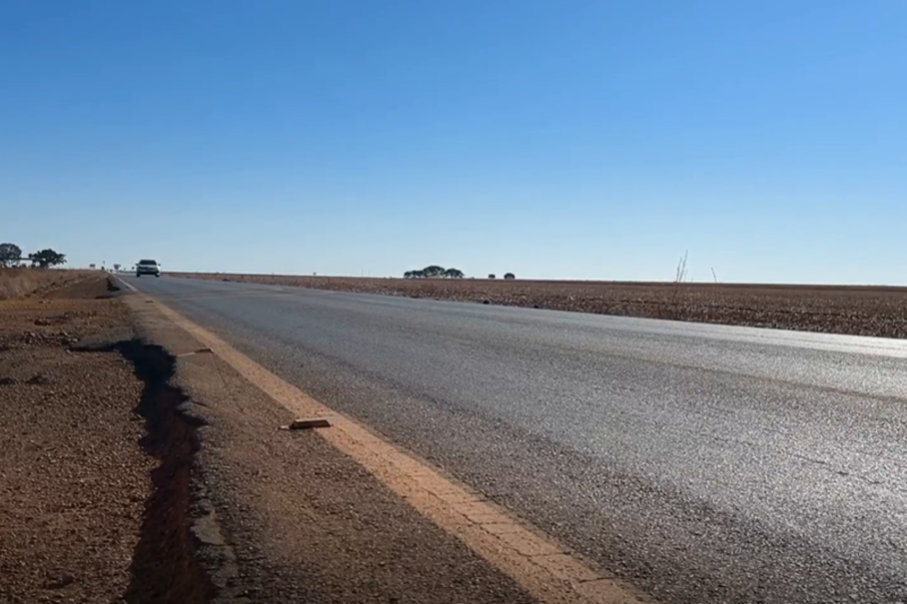 Buracos, pedágios e falta de descanso: os desafios dos caminhoneiros nas rodovias brasileiras