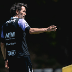 Atlético tem dia decisivo de olho em clássico na Copa do Brasil