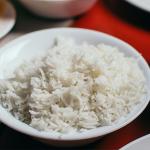 Chefs concordam: 'O arroz branco não deve ser feito só com água'
