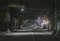 Medo da violência faz 8 em cada 10 brasileiros evitarem sair de casa à noite