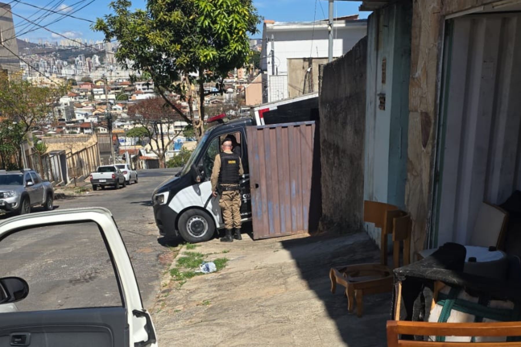 Homem é encontrado morto dentro de casa na região Noroeste de BH