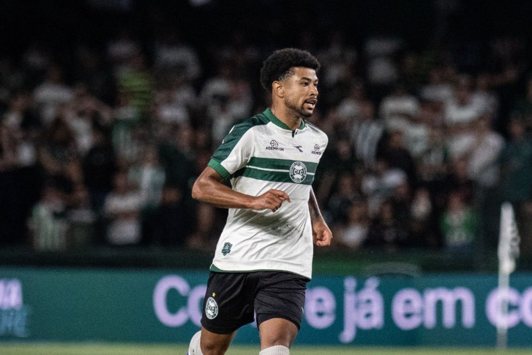 Fernando Seabra revela conversa com Lucas Ronier após lesão no Coritiba