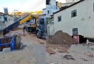 Rompimento de adutora da Copasa: rua está interditada para obras