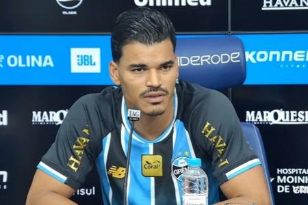 No Grêmio, Danilo Barbosa analisa trabalhos de Luís Castro e cita Botafogo