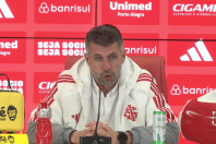 Inter: Pezzolano assume responsabilidade e explica zagueiro como atacante contra Atlético
