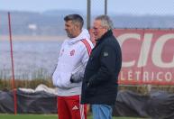 Internacional tem novidades para GreNal pela Copa do Brasil; veja opções de Pezzolano
