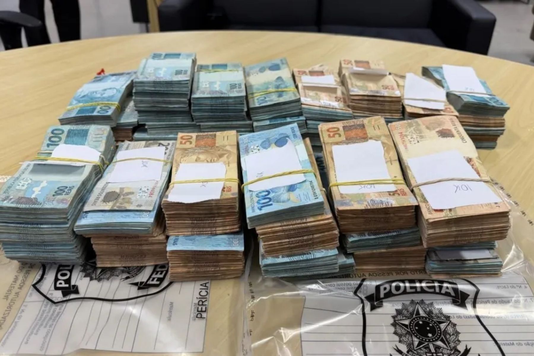 Polícia Federal apreende R$ 510 mil em mala no Aeroporto de Congonhas, em SP