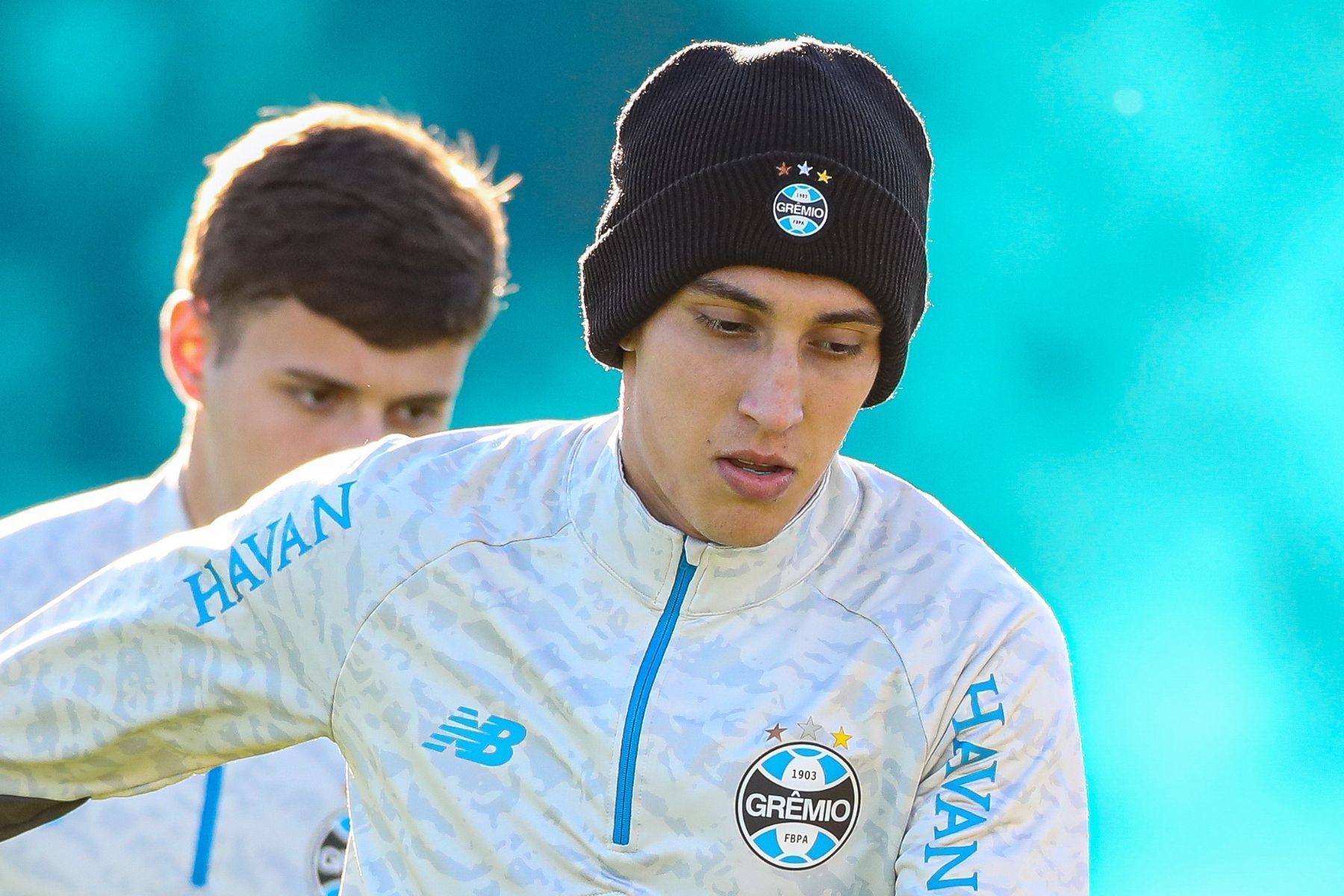 Grêmio acerta empréstimo do meio-campista Monsalve ao Estudiantes