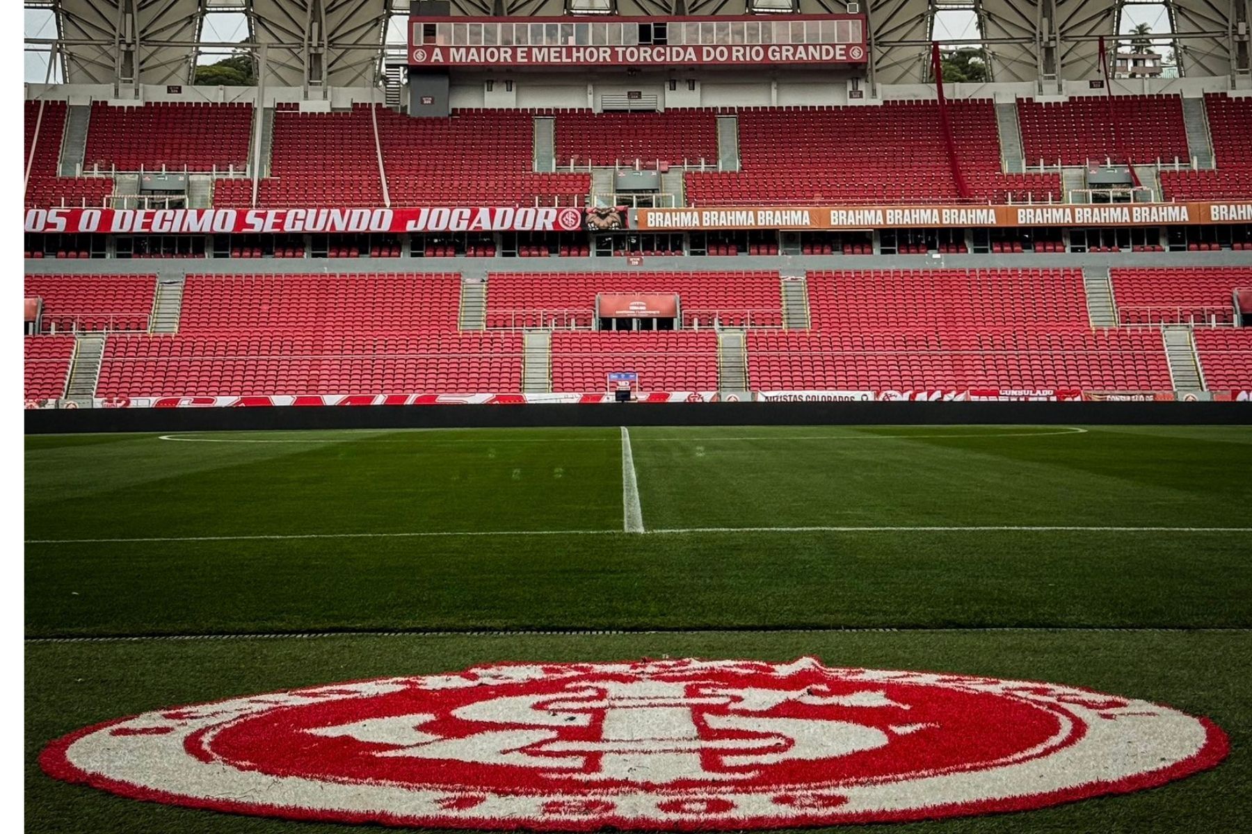 Pezzolano muda escalação do Internacional para GreNal pela Copa do Brasil
