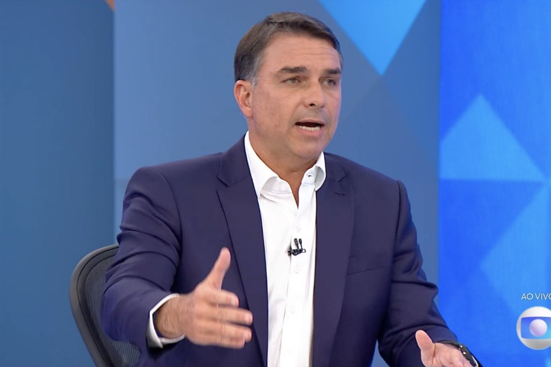 Flávio Bolsonaro anuncia Lottenberg como ministro da Saúde e promete: 'SUS vai ser moderno'