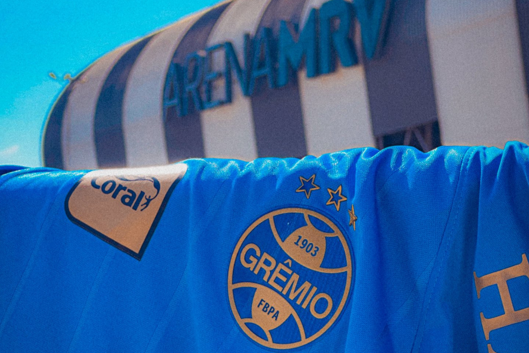 Grêmio tem três mudanças contra o Atlético; veja novidades de Luís Castro