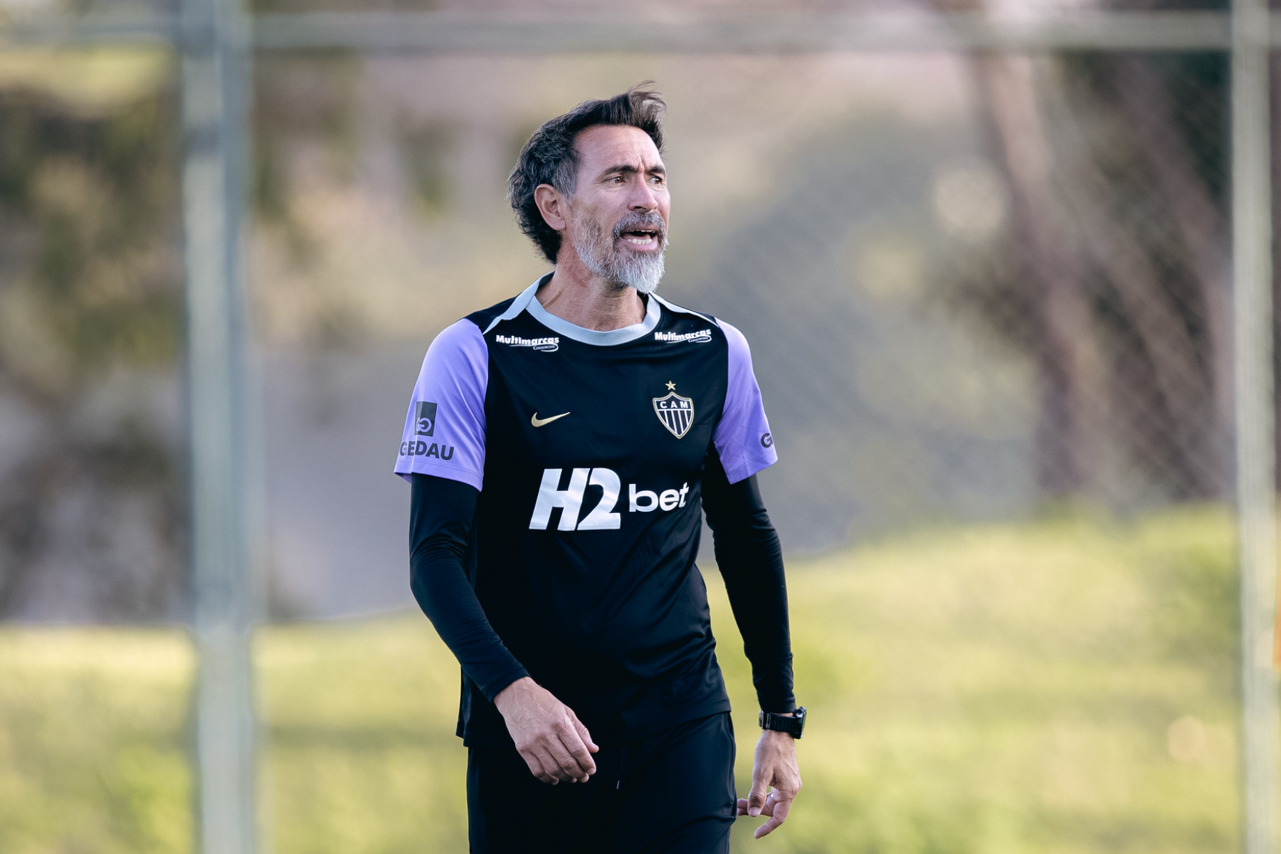 Opções de 'Barba': Atlético perde zagueiro, ganha atacante e reforço pode estrear
