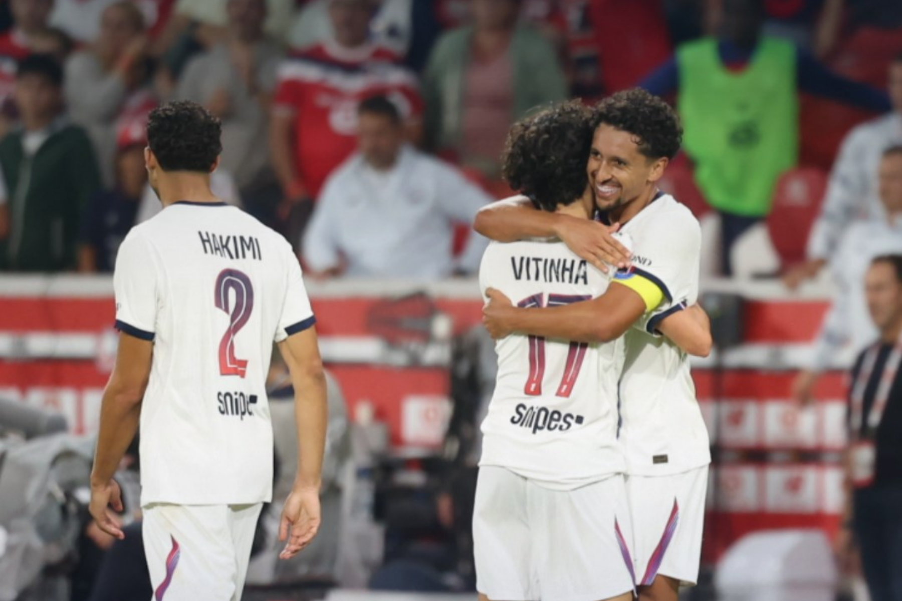 Capitão da Seleção Brasileira decide, e PSG busca empate com Lille no 'apagar das luzes'