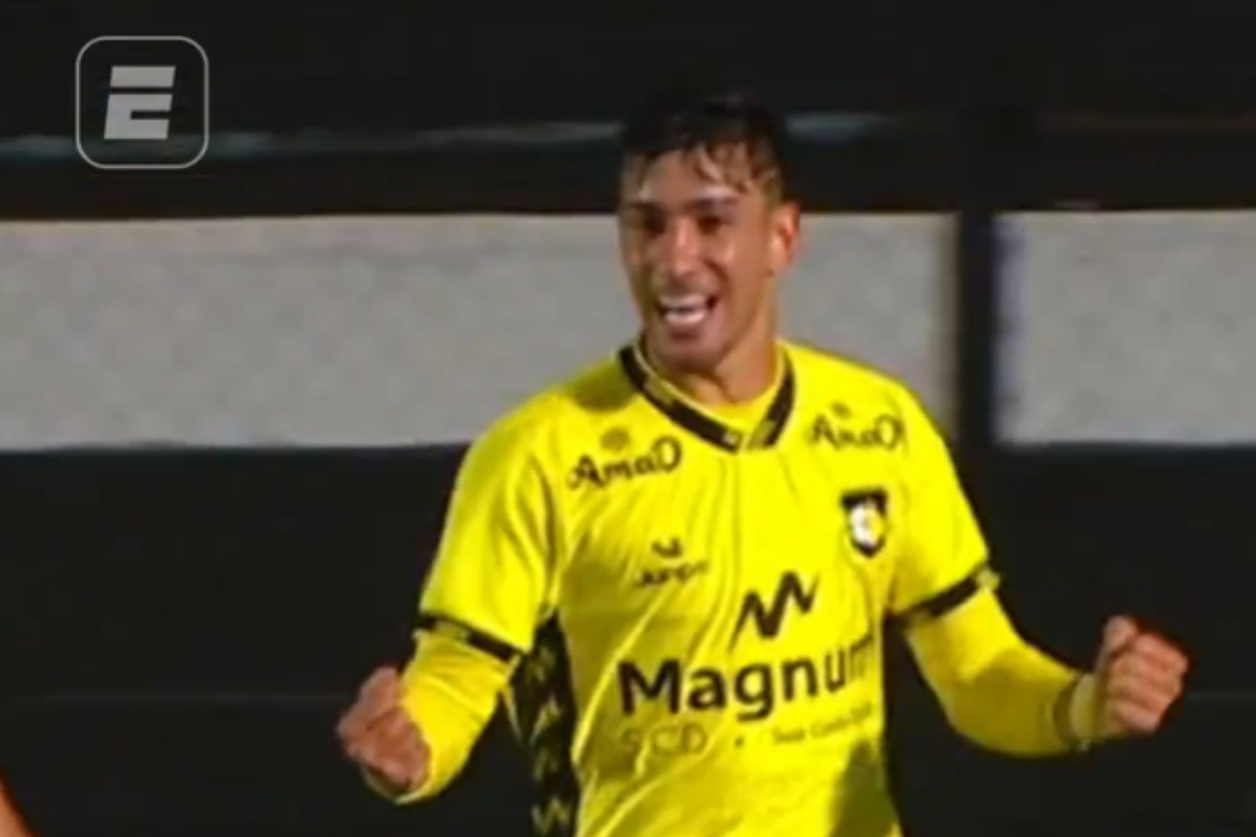 São Bernardo marca no fim, bate Operário-PR e volta a vencer após dois meses na Série B