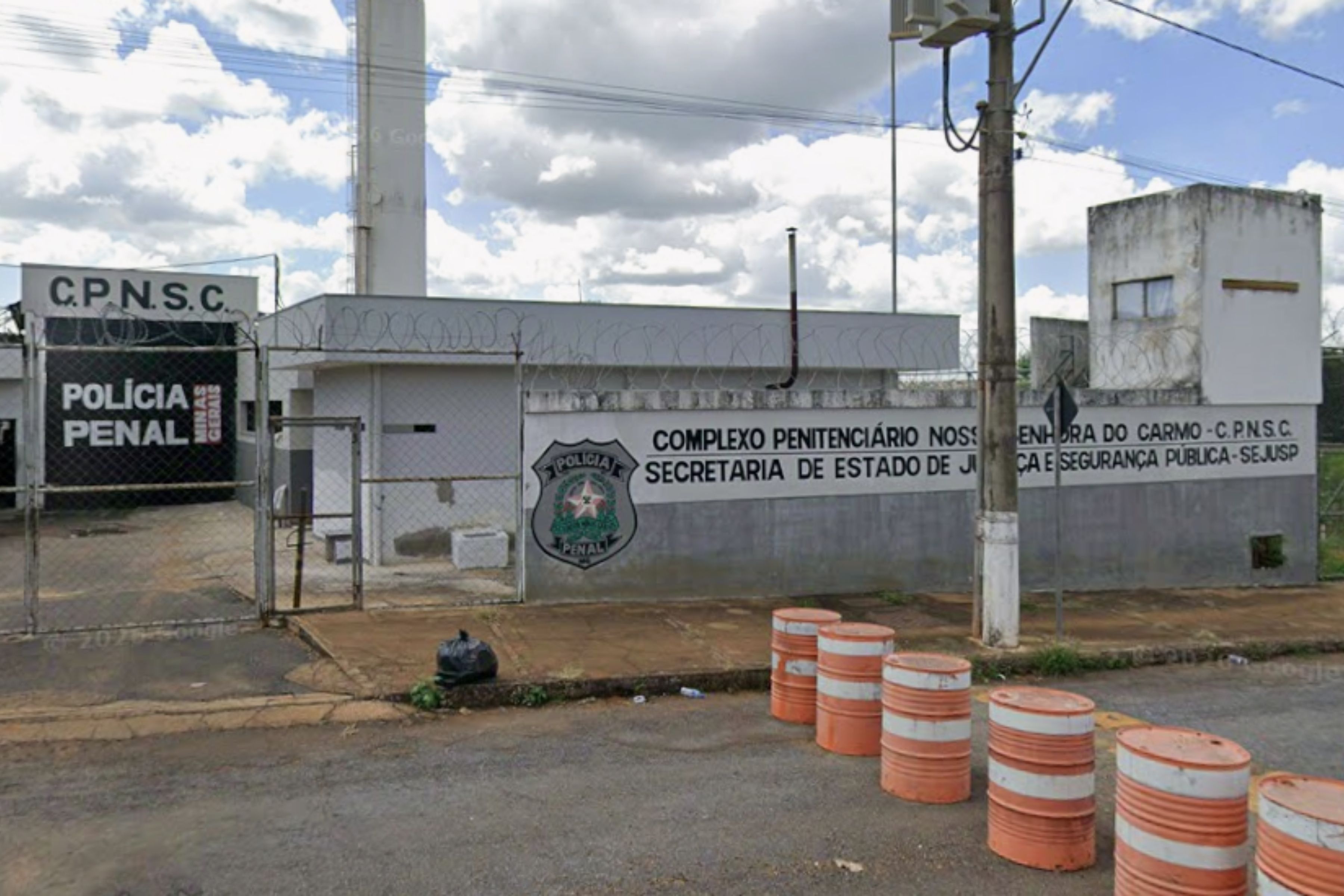 Homem é encontrado morto com bilhete sob o corpo dentro de presídio em MG