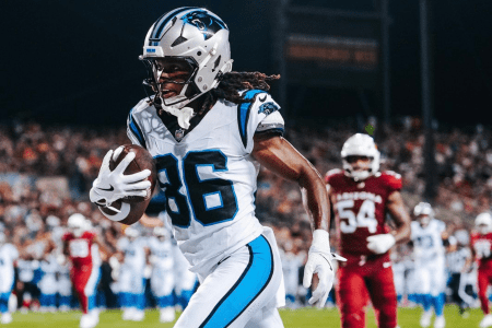 Carolina Panthers x Arizona Cardinals no Hall of Fame Game • Reprodução/X/Panthers