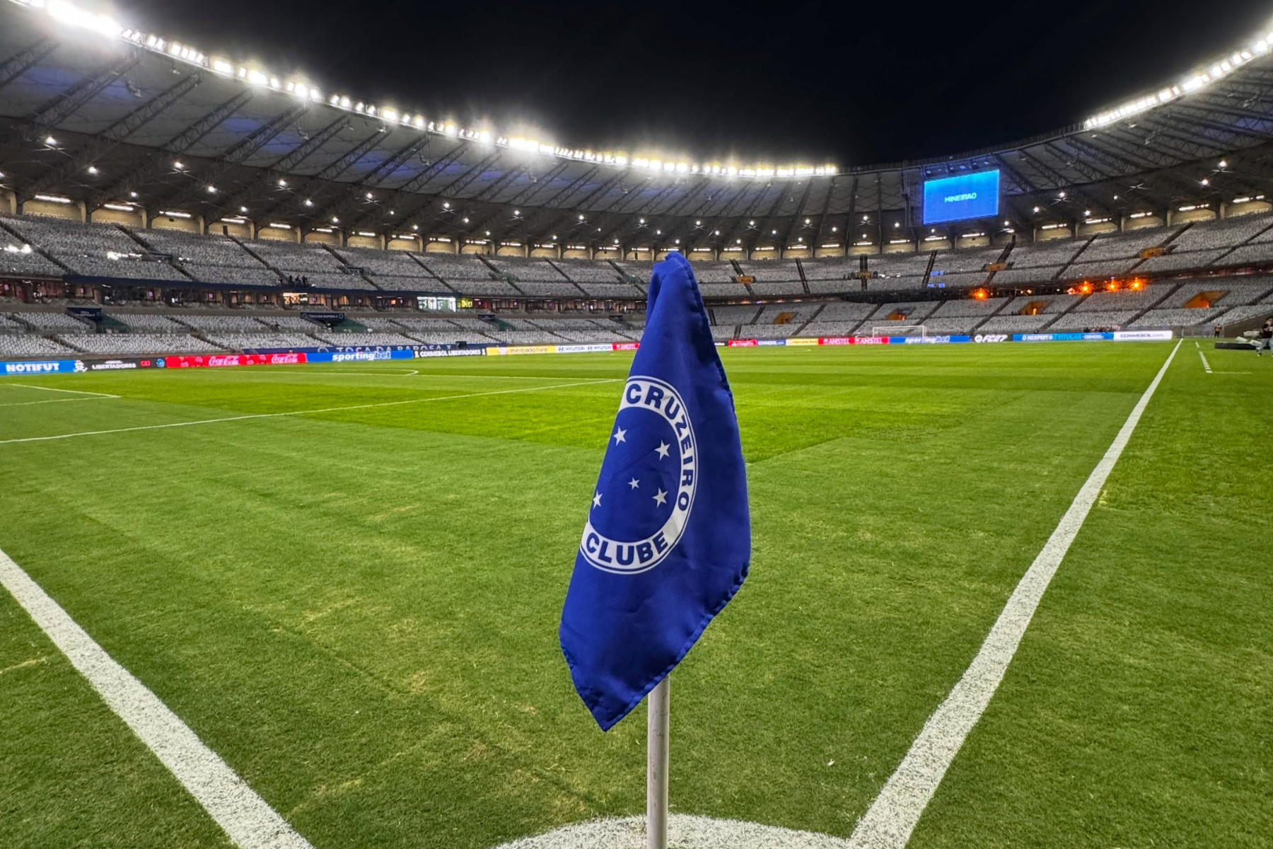 Horário e onde assistir ao vivo Cruzeiro x Flamengo, pelo Brasileirão