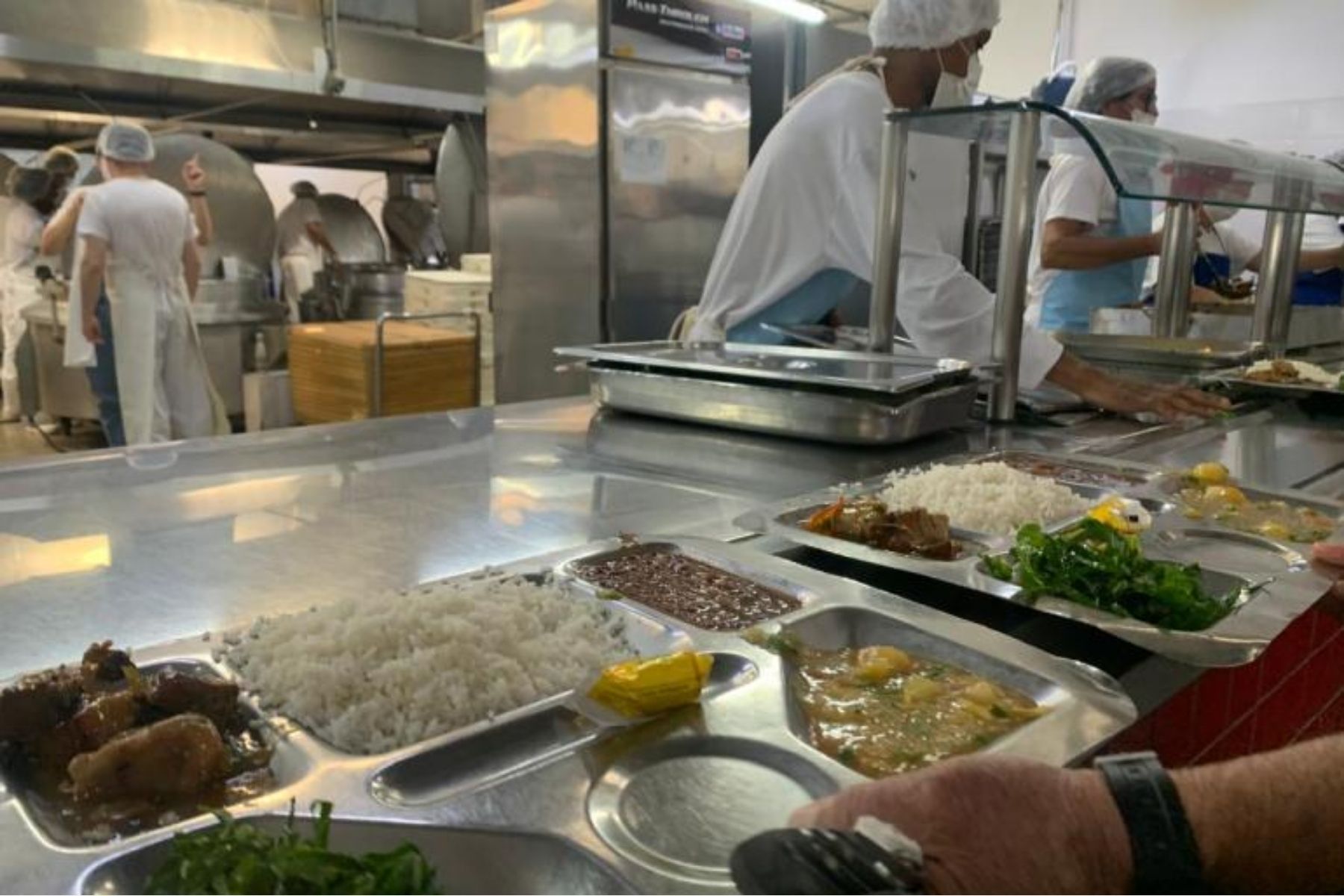 Restaurante Popular de Venda Nova reabre nesta segunda (17) após reforma de mais de R$1 milhão