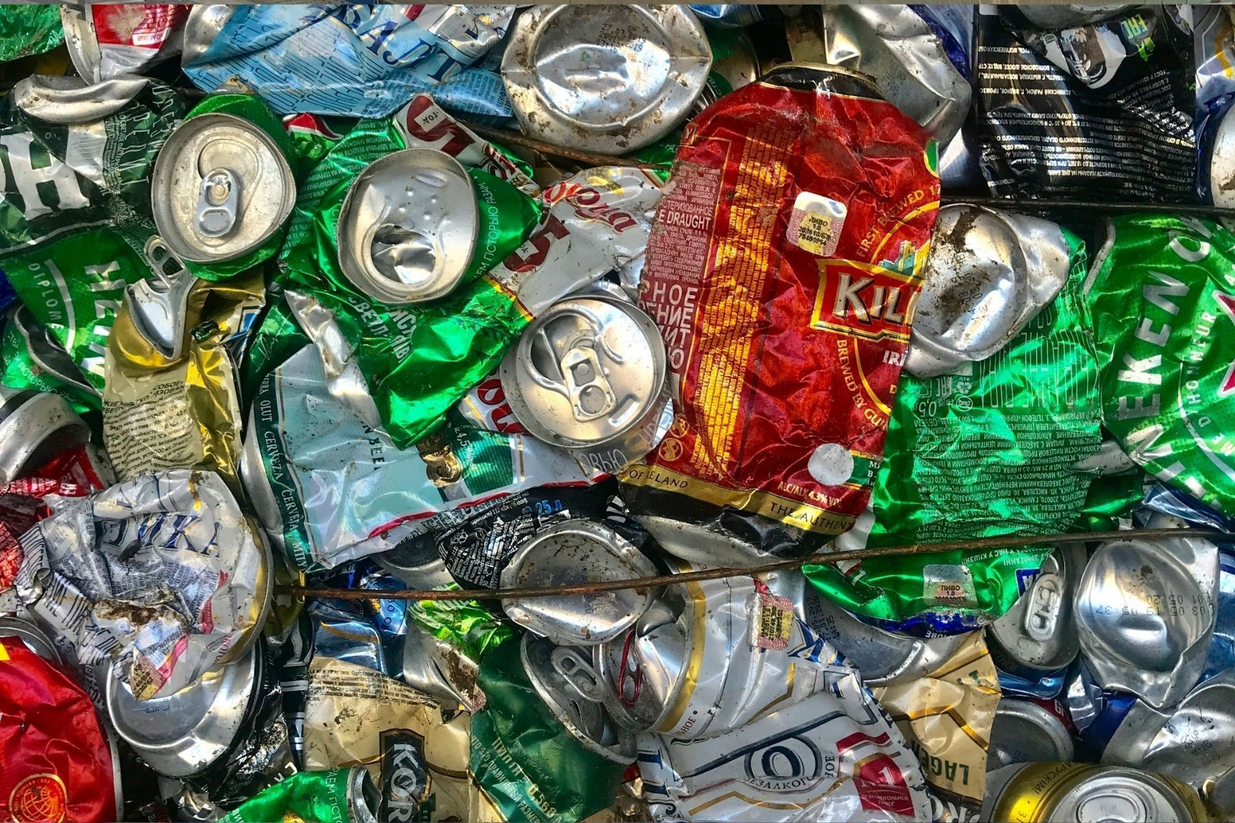 Menino de 13 anos se dedica à reciclagem e transforma 34 toneladas de latinhas em R$ 127 mil