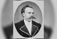 Segundo Nietzsche, no amor há sempre um pouco de loucura e razão juntas