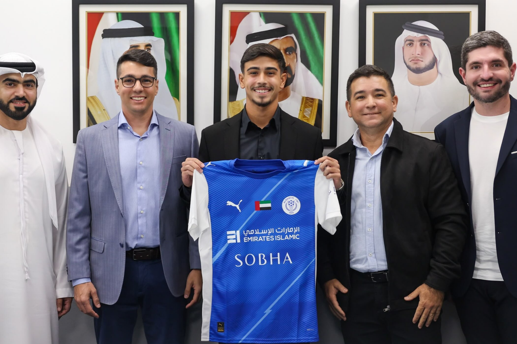 Atacante vendido pelo Atlético é apresentado em novo clube nos Emirados Árabes