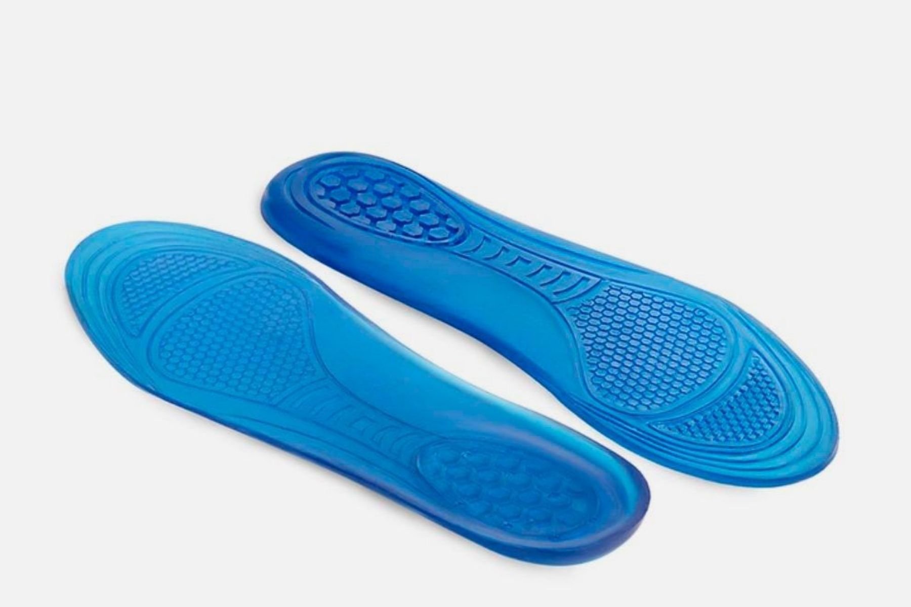 Se você tem palmilhas velhas de sapatos ou tênis em casa, você tem um tesouro em mãos