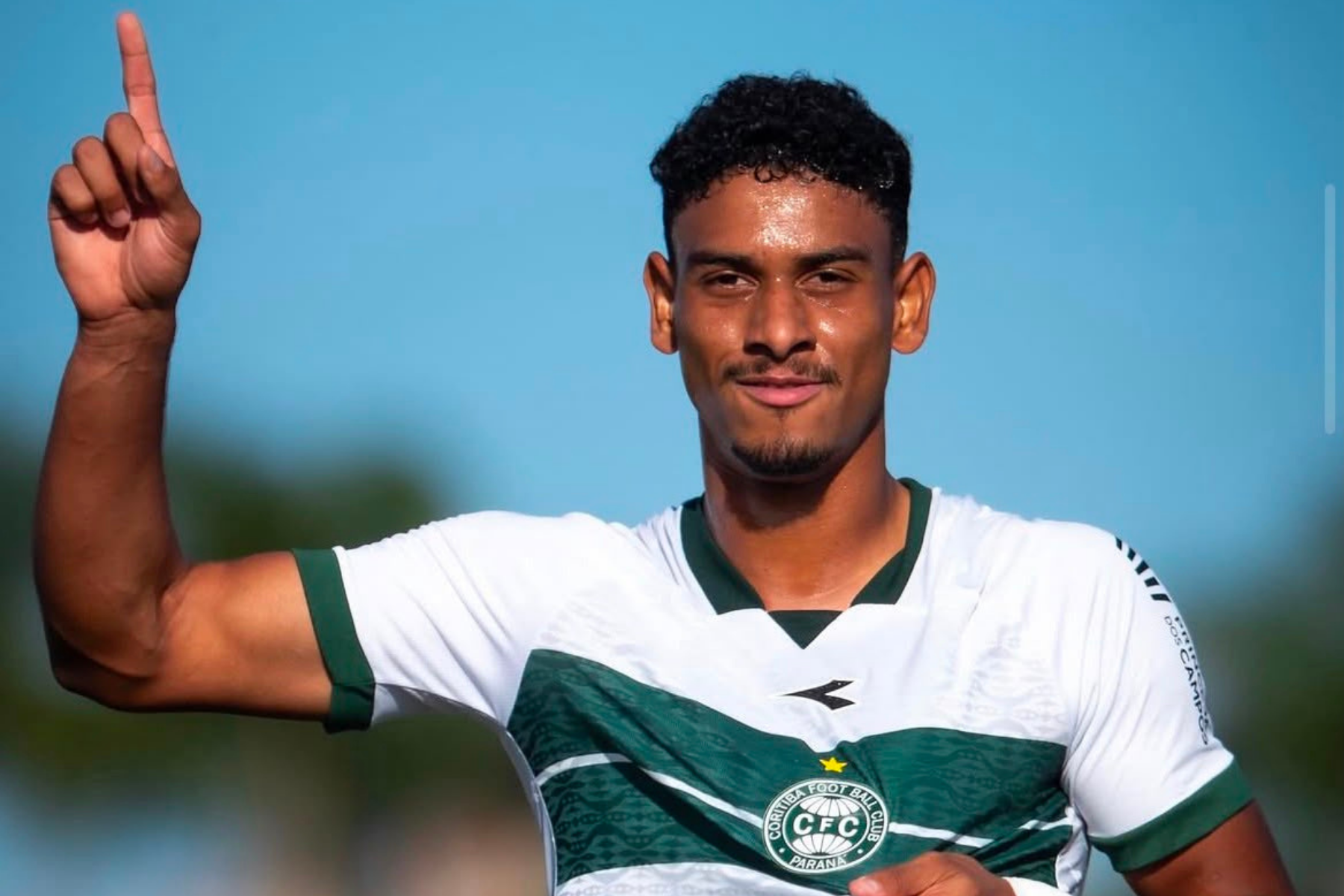 Ex-Cruzeiro, filho de Vágner Love é emprestado pelo Coritiba a clube francês