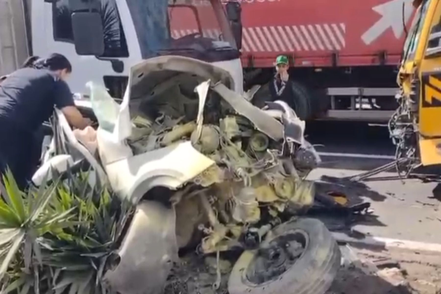 Vídeo: acidente com quatro veículos deixa 13 feridos na BR-040, em Carandaí