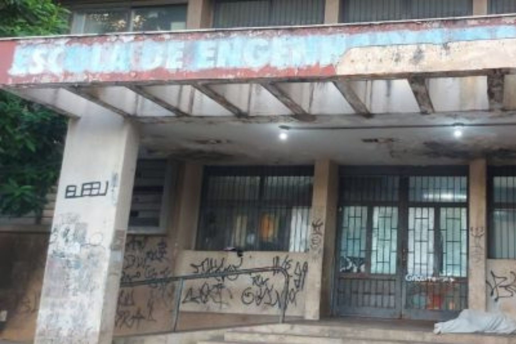 PBH recebe guarda provisória de antigo prédio da Escola de Engenharia da UFMG