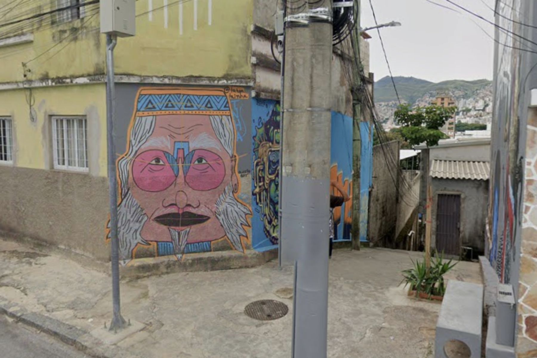 Mulher é encontrada morta em beco no bairro Santa Tereza, em BH