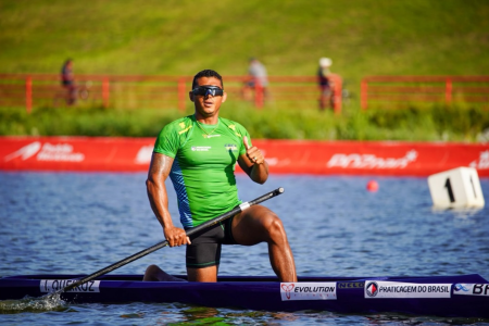 Isaquias Queiroz durante Mundial de Canoagem de Velocidade na Polônia