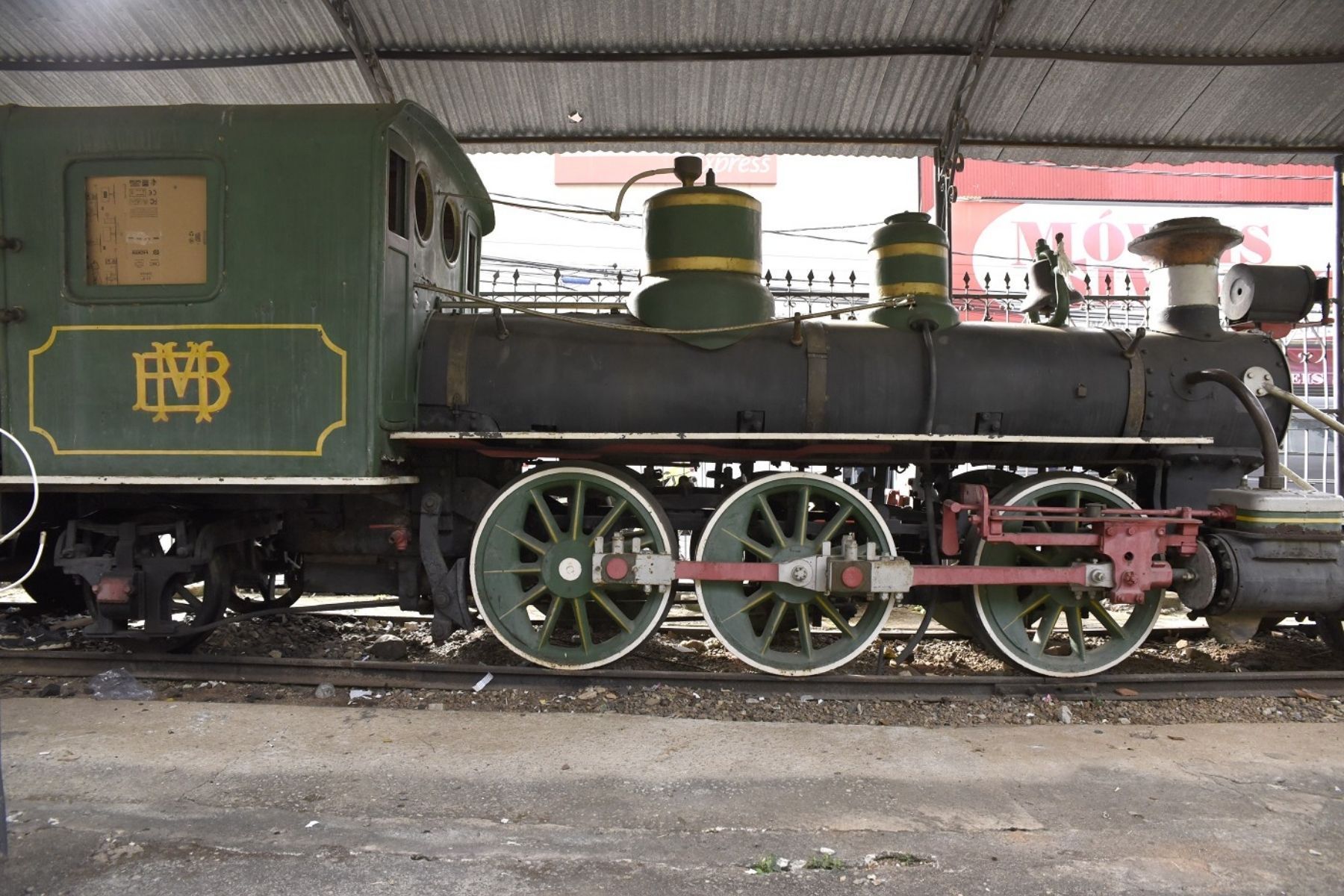 Do trem nos trilhos ao trem na fala: a ferrovia que ajudou a construir a identidade mineira
